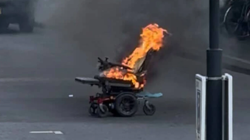 Man in rolstoel op straat in Utrecht in brand gestoken, verdachte opgepakt Man in rolstoel op straat in Utrecht in brand gestoken, verdachte opgepakt